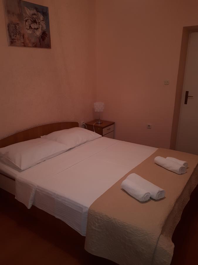 Apartments Tutina Bibinje Bagian luar foto