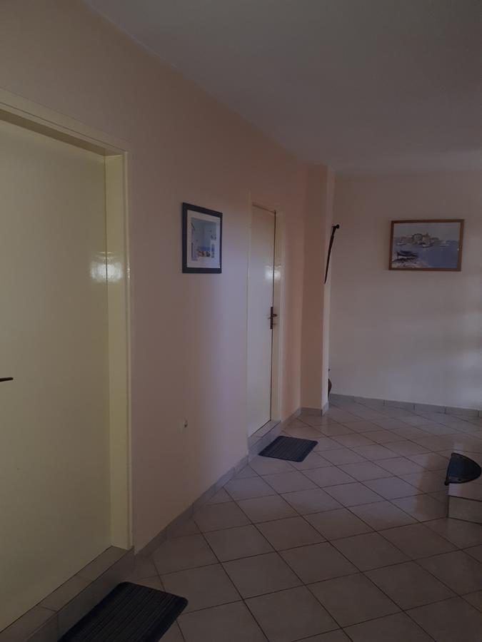 Apartments Tutina Bibinje Bagian luar foto